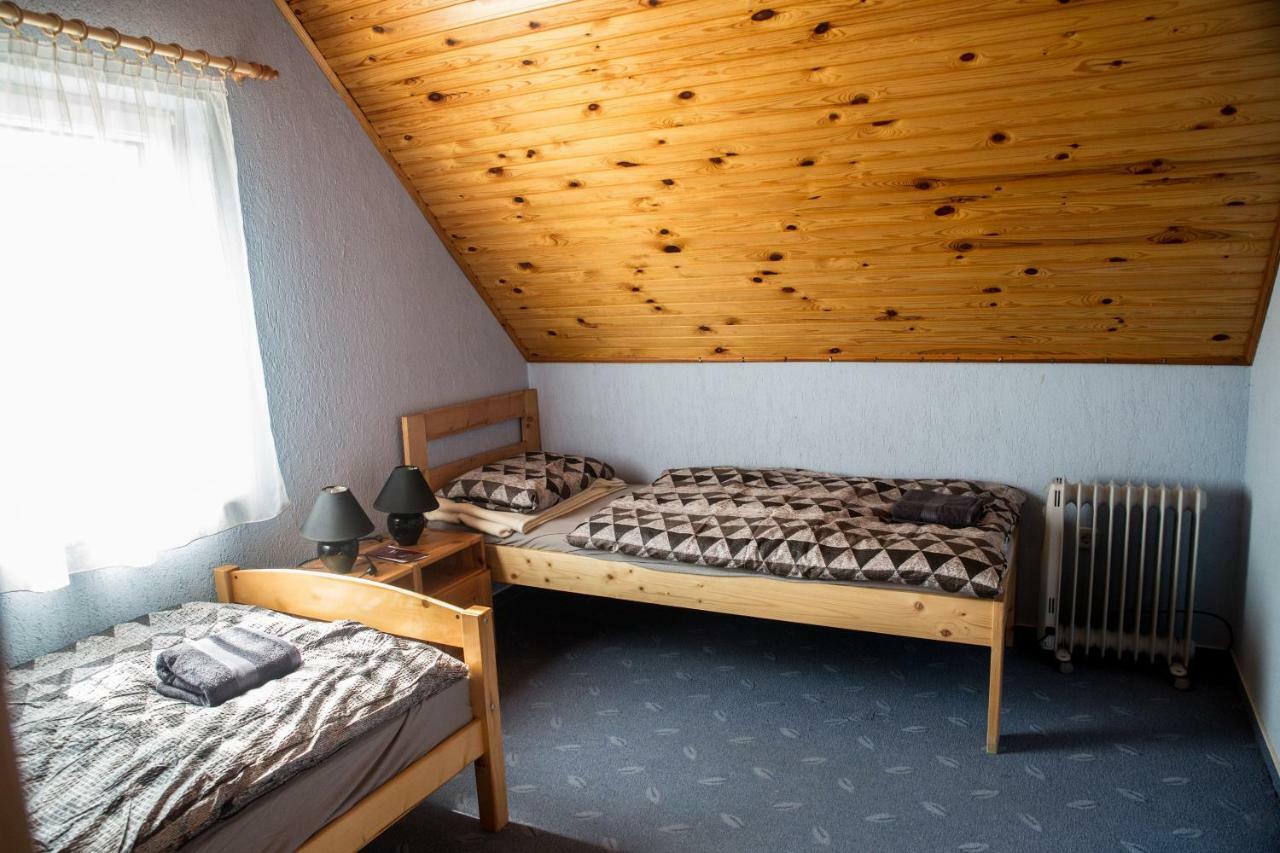 Berger Pince-vendégház, Hajósi pincék Esterno foto